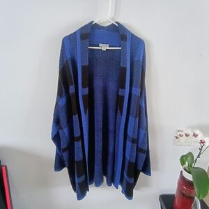 Blue and Black Women's Sweater